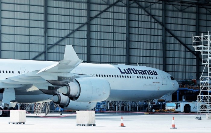 Lufthansa reže broj domaćih letova kako bi smanjila troškove