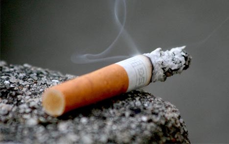 Pušenje klasičnih i e-cigareta povećava rizik od moždanog udara