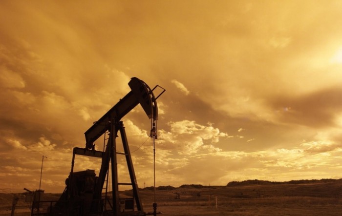 Cijene nafte spuštene ispod 93 dolara