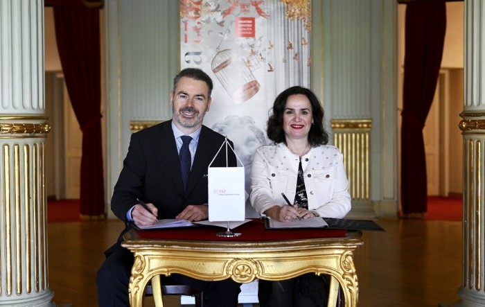 Potpisan ugovor o suradnji između zagrebačkog HNK i PBZ-a