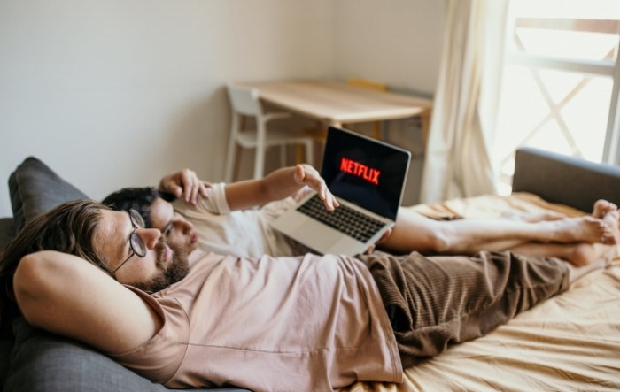 Hoće li Netflix i njegovi suparnici uspjeti stati na kraj dijeljenju šifri?