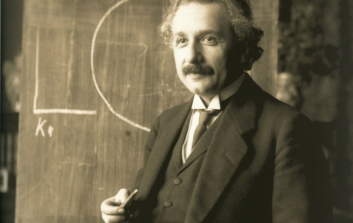 Einsteinov rukopis vezan uz opću teoriju relativnosti na aukciji