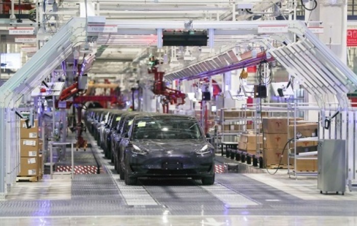 Oštar pad prodaje Teslina Modela 3 u Kini