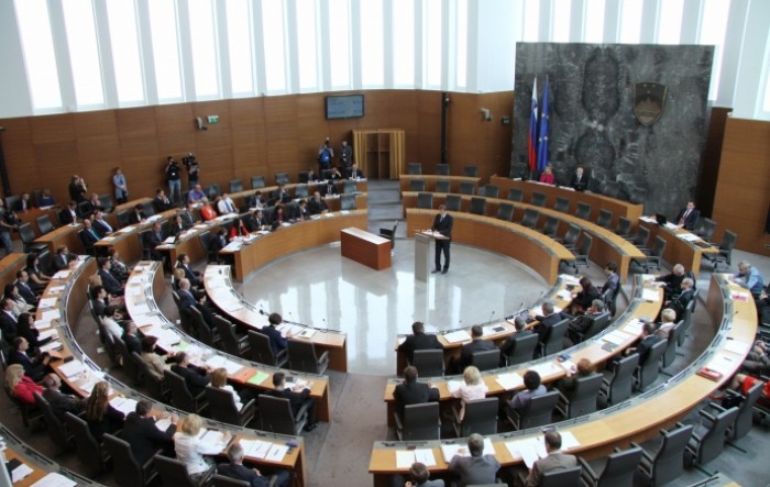 Pat pozicija u slovenskom parlamentu