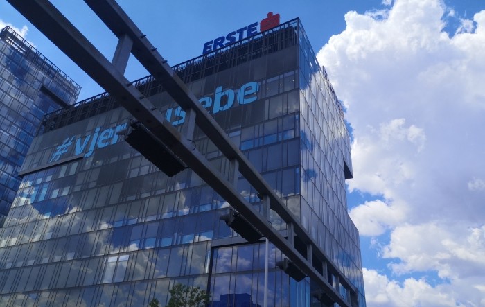 Erste banka povećava kamatne stope na depozite građana i gotovinske kredite
