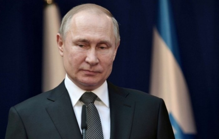 Putin optužuje Kijev za eskalaciju, ali poziva na intenzivnije diplomatske napore