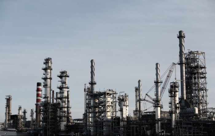 Velika njemačka rafinerija mogla bi smanjiti preradu; vlada: opskrba naftom sigurna