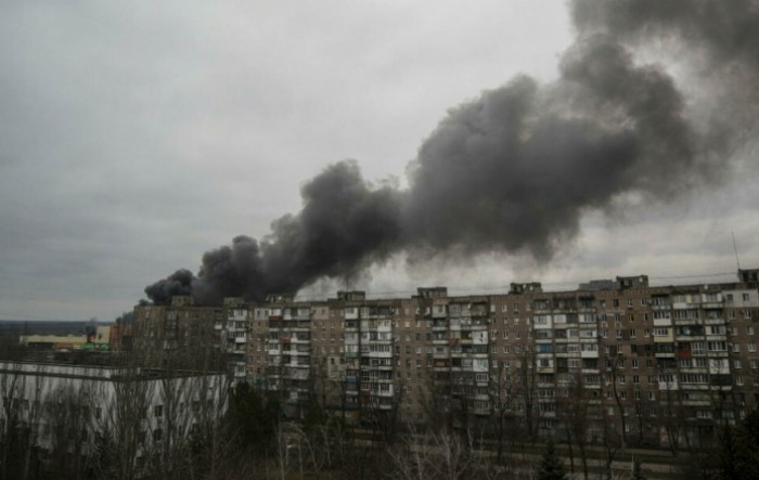 Ruski avioni i dalje razaraju Mariupolj