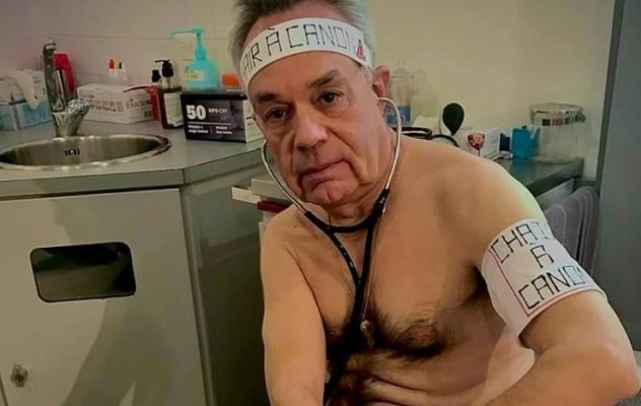 Francuski liječnik pozirao gol da bi ukazao na nedovoljnu zaštitu medicinskog osoblja