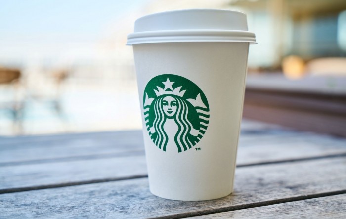 Starbucks s rekordnim kvartalnim prihodom