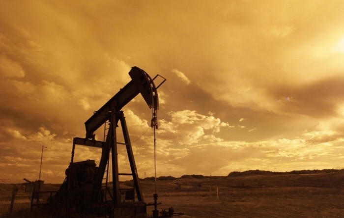 Očekivanja oporavka potražnje podigla cijene nafte prema 74 dolara