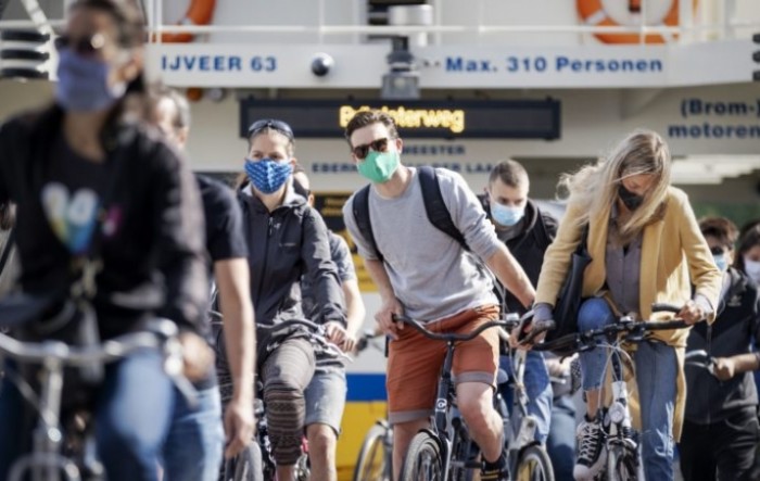 Amsterdam i Rotterdam odredili obvezu nošenja maski