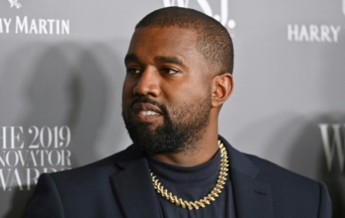 Društvena mreža Parler na meti preuzimanja Kanyea Westa