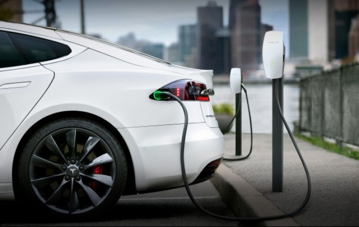 Tesla povećala isporuke vozila u trećem tromjesečju