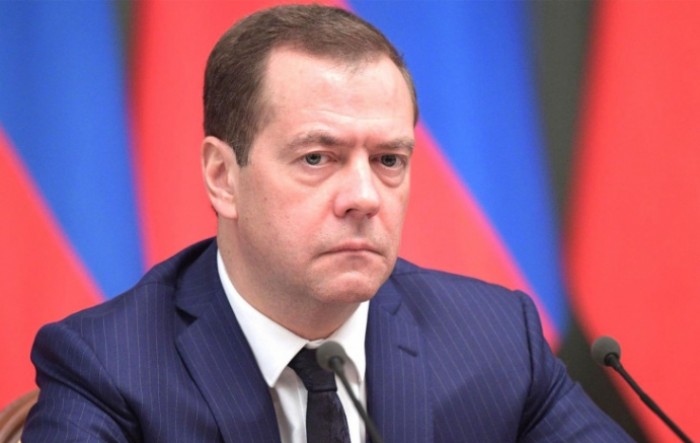 Medvedev: Moskva ima pravo koristiti nuklearno naoružanje, to nije blef