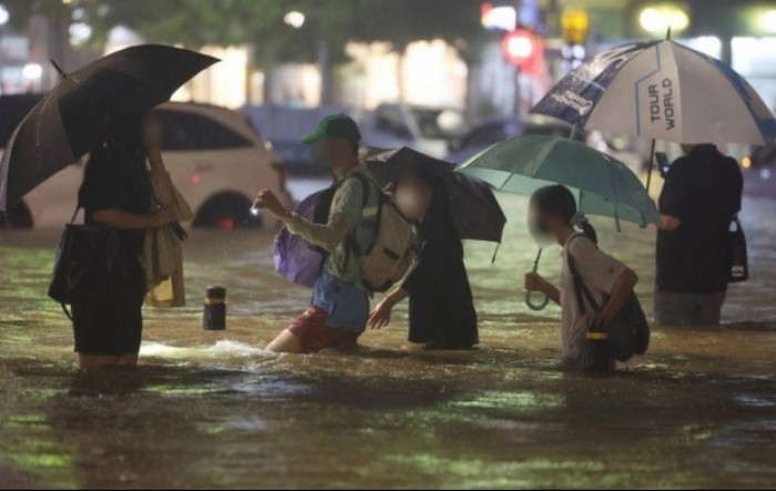 Rekordne kiše poplavile Seul, najmanje sedam mrtvih