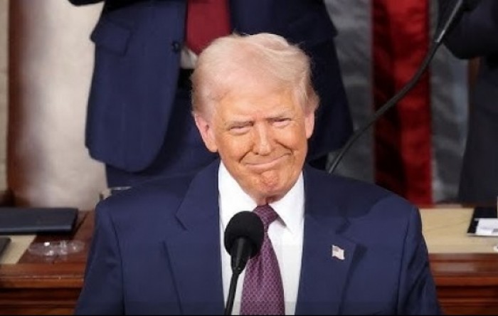 Trump: Zelenski može gotovo odmah prekinuti rat, ako to želi