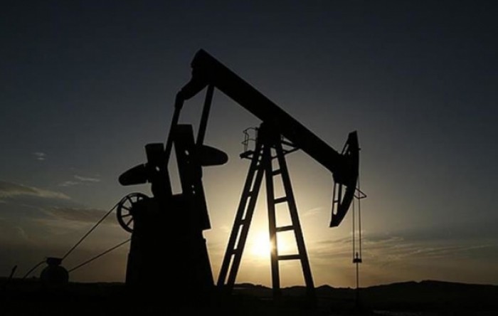 Cijene nafte kliznule prema 43 dolara, u fokusu smanjena ponuda