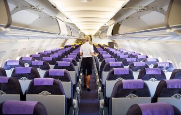 IATA podupire zaštitne maske na letovima, ne i prazna sjedala