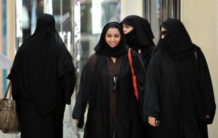 Saudijski svećenik: Dopušteno uskratiti seks mužu koji ne poštuje propisane mjere