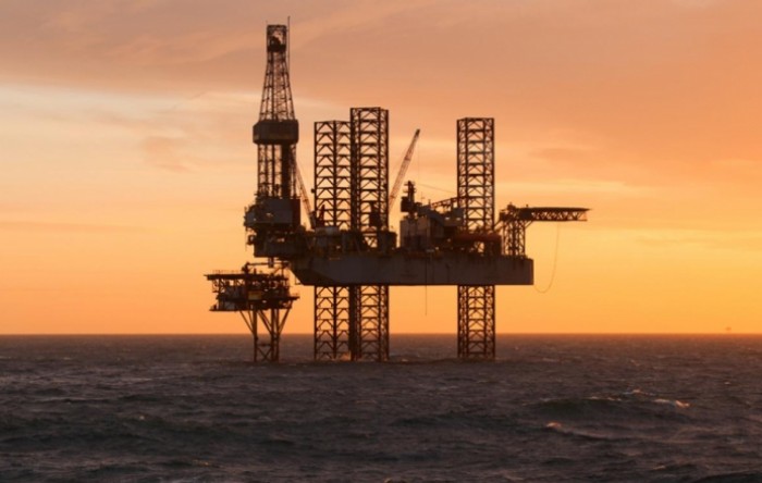 IEA: Dogovoreno ograničenje opskrbe ne može neutralizirati pad naftne potražnje