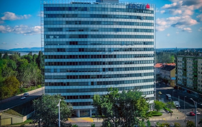 EBRD prodao udjel u mađarskoj podružnici Erstea