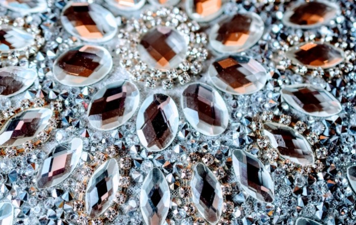 Pet članica EU: Zabraniti uvoz dijamanata iz Rusije