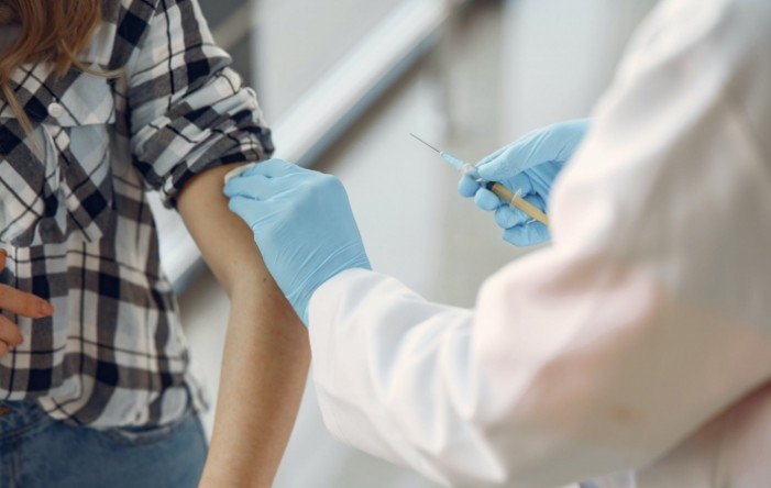 Austrijska vlada ne isključuje ukidanje obveznog cijepljenja