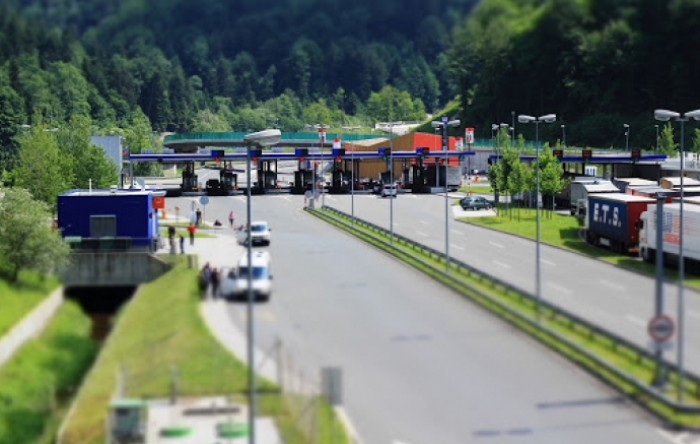 Slovenija otvorila granice za građane Srbije