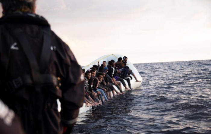 U potonuću broda poginulo 16 migranata