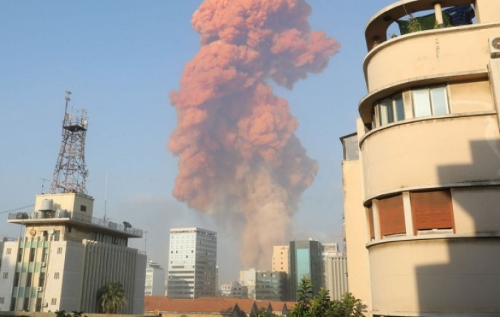 Deseci ozlijeđenih u snažnoj eksploziji u Bejrutu (VIDEO)