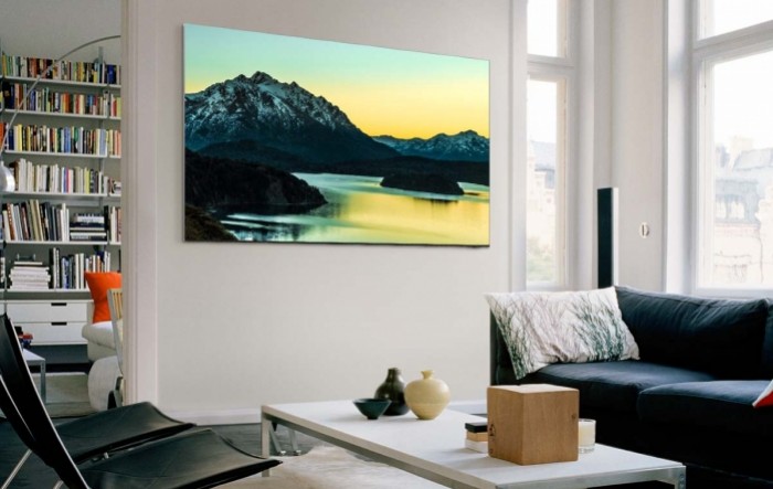 Uživajte u gledanju serija i filmova na Samsung Neo QLED televizoru uz TV kasko osiguranje