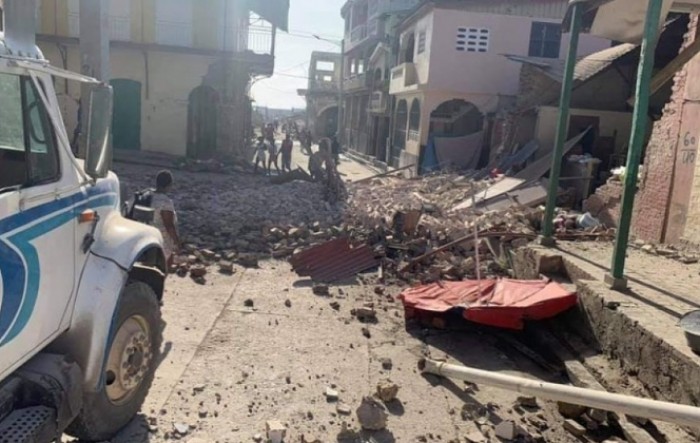 Haiti: Raste broj poginulih u potresu, 1.297 osoba izgubilo život