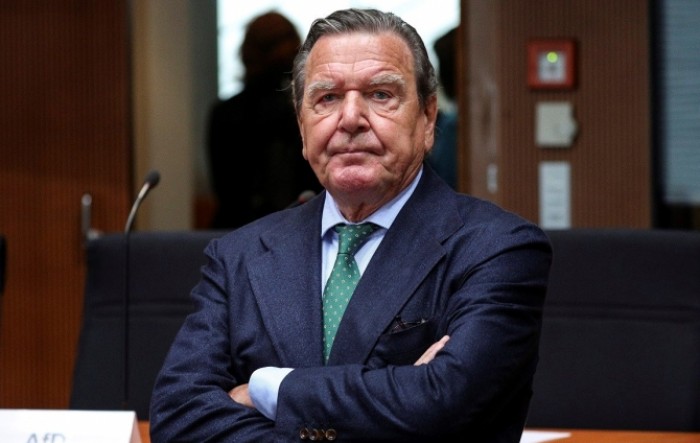 Schröder napušta Nadzorni odbor ruskog diva Rosnefta