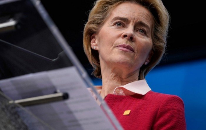 Ursula von der Leyen: cijepljeni američki turisti moći će posjetiti EU