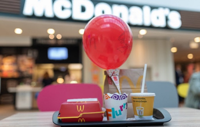 McDonalds s padom neto dobiti od gotovo 70 posto u drugom kvartalu