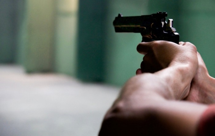 Muškarac s pištoljem upao u zagrebačku školu