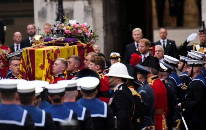Počeo državni pogreb kraljice Elizabete II