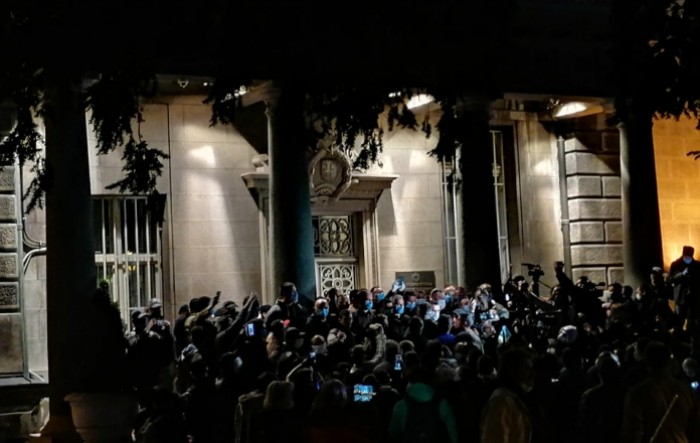 Protest ispred Predsedništva Srbije, pokušaj ulaska u zgradu