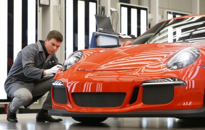 Porsche ulaže u proizvodnju baterija