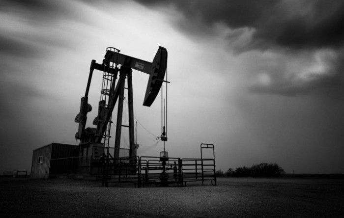 Širenje virusa spustilo cijene nafte ispod 54 dolara