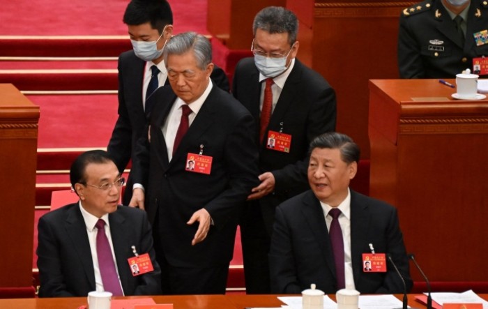 Li Keqiang isključen iz novog Centralnog komiteta, Hu Jintao izveden iz dvorane