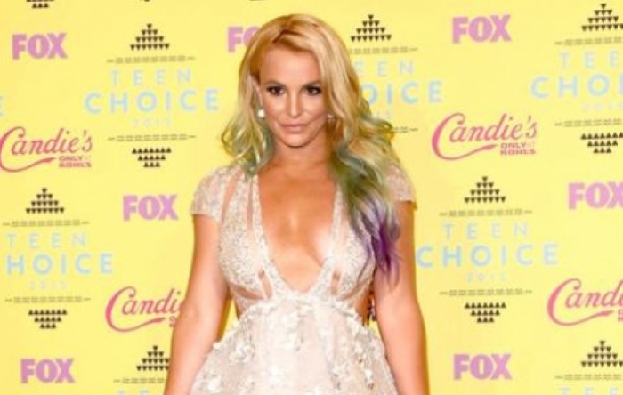 Suspendirano skrbništvo oca nad Britney Spears