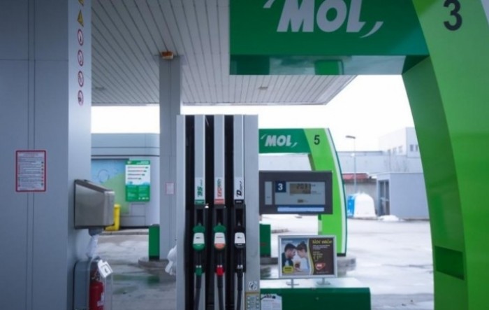 MOL planira prodati benzinske postaje u Sloveniji