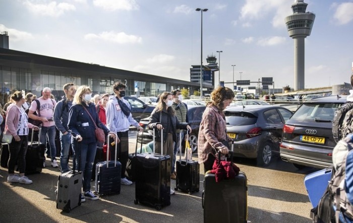 Gužve u zračnoj luci Schiphol, KLM otkazao desetke letova