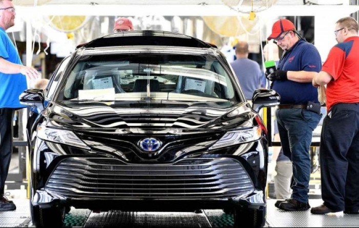 Pandemija koronavirusa prepolovila tromjesečnu prodaju Toyote