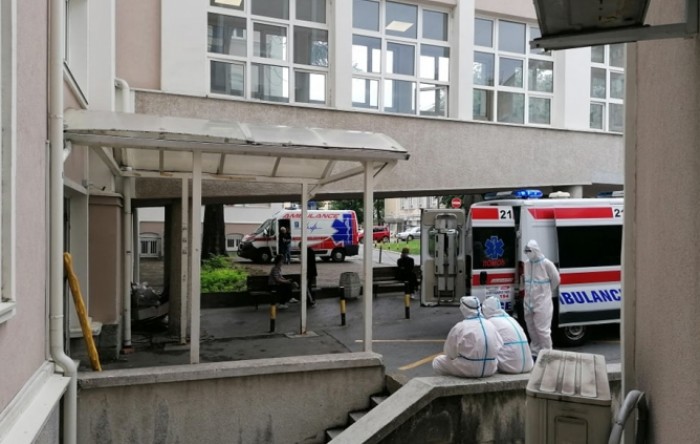 U Srbiji 227 novozaraženih, umrle dve osobe