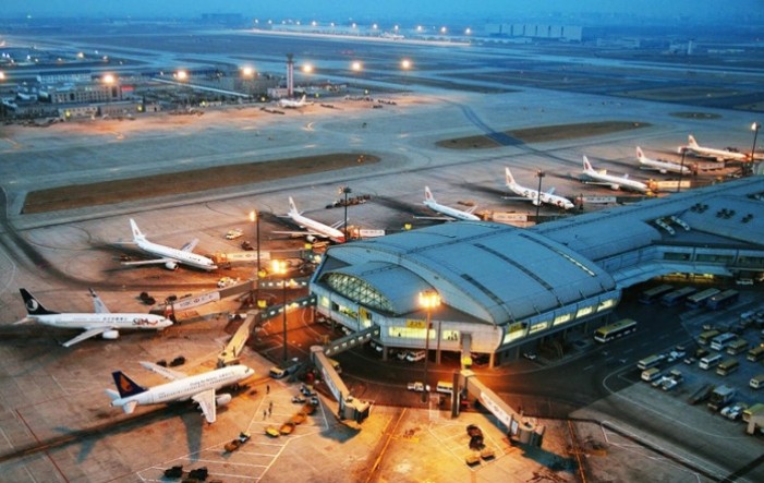 U zračnim lukama Pekinga otkazano više od 1.000 letova zbog virusa