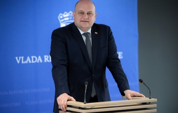 Šušnjar: Danas će svi shvatiti moć kupaca