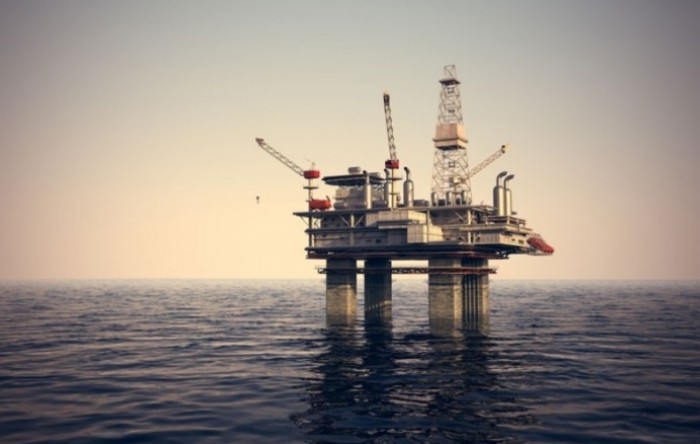 Poremećaji u opskrbi zadržali cijene nafte blizu 82 dolara